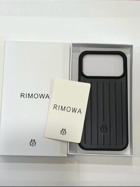 RIMOWA Black iPhone 17 Pro Max Case - Protective Ribbed Design